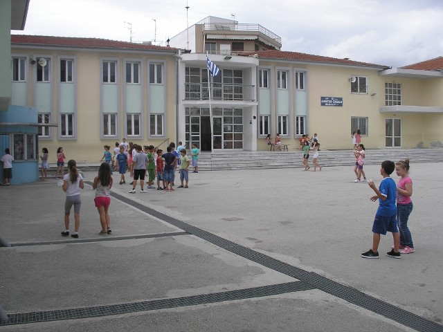 16 Kalokairino_Sxoleio_Volos